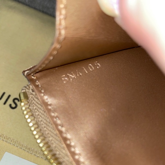 AUTHENTIC LOUIS VUITTON GOLD COIN PURSE ✨ - Picture 5 of 6